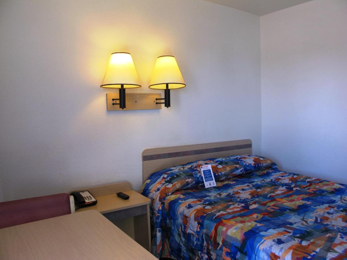 Motel 6 Ontario, Or Extérieur photo
