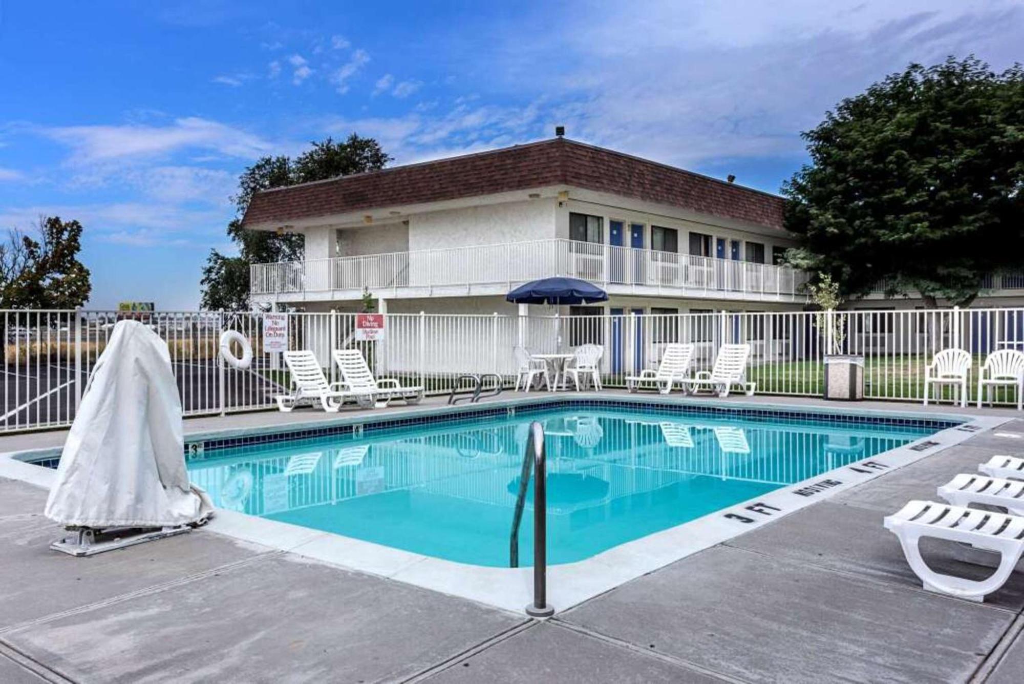 Motel 6 Ontario, Or Extérieur photo